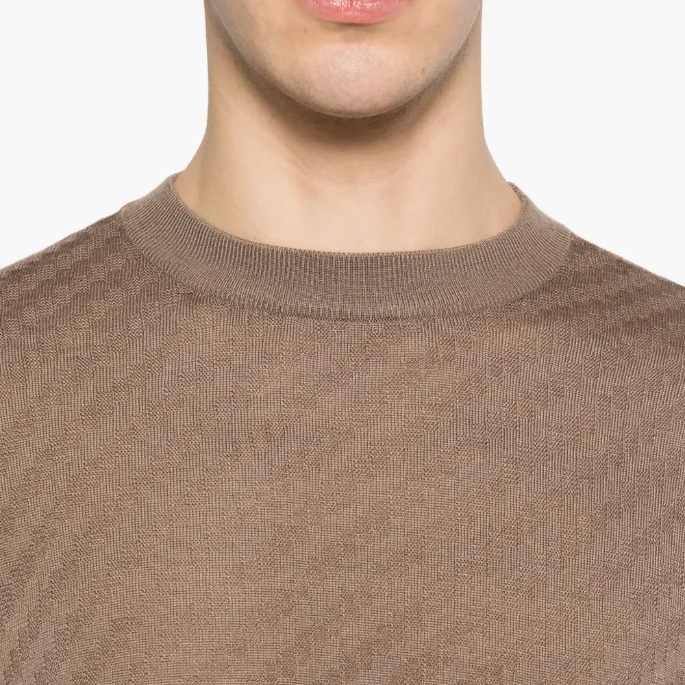 Фактурная футболка с круглым вырезом