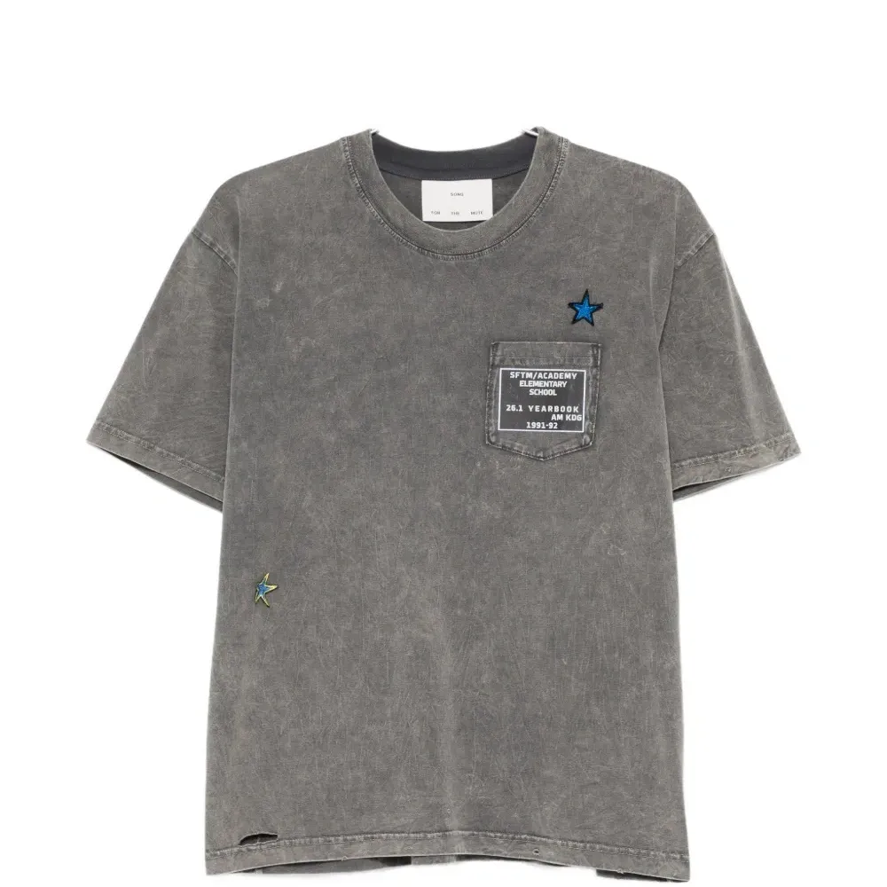 Футболка с накладным карманом на груди