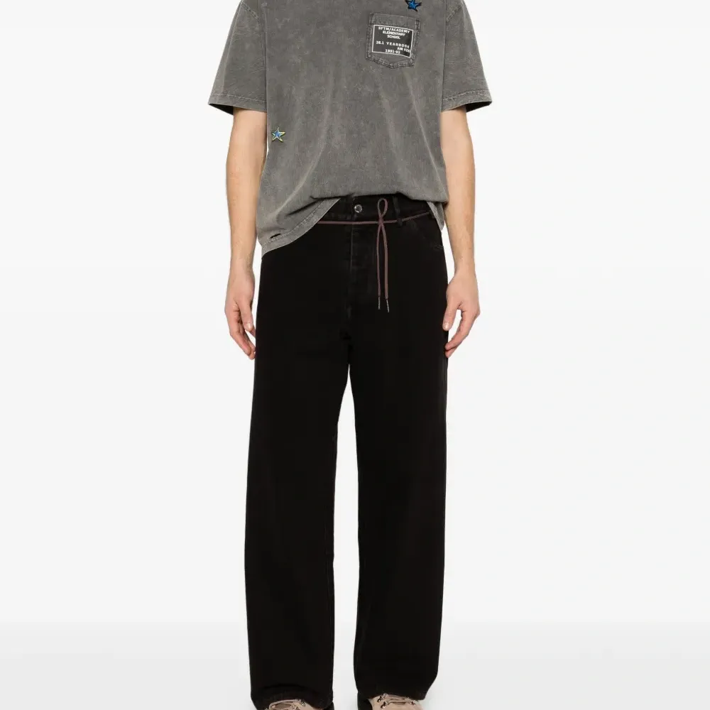 Футболка с накладным карманом на груди