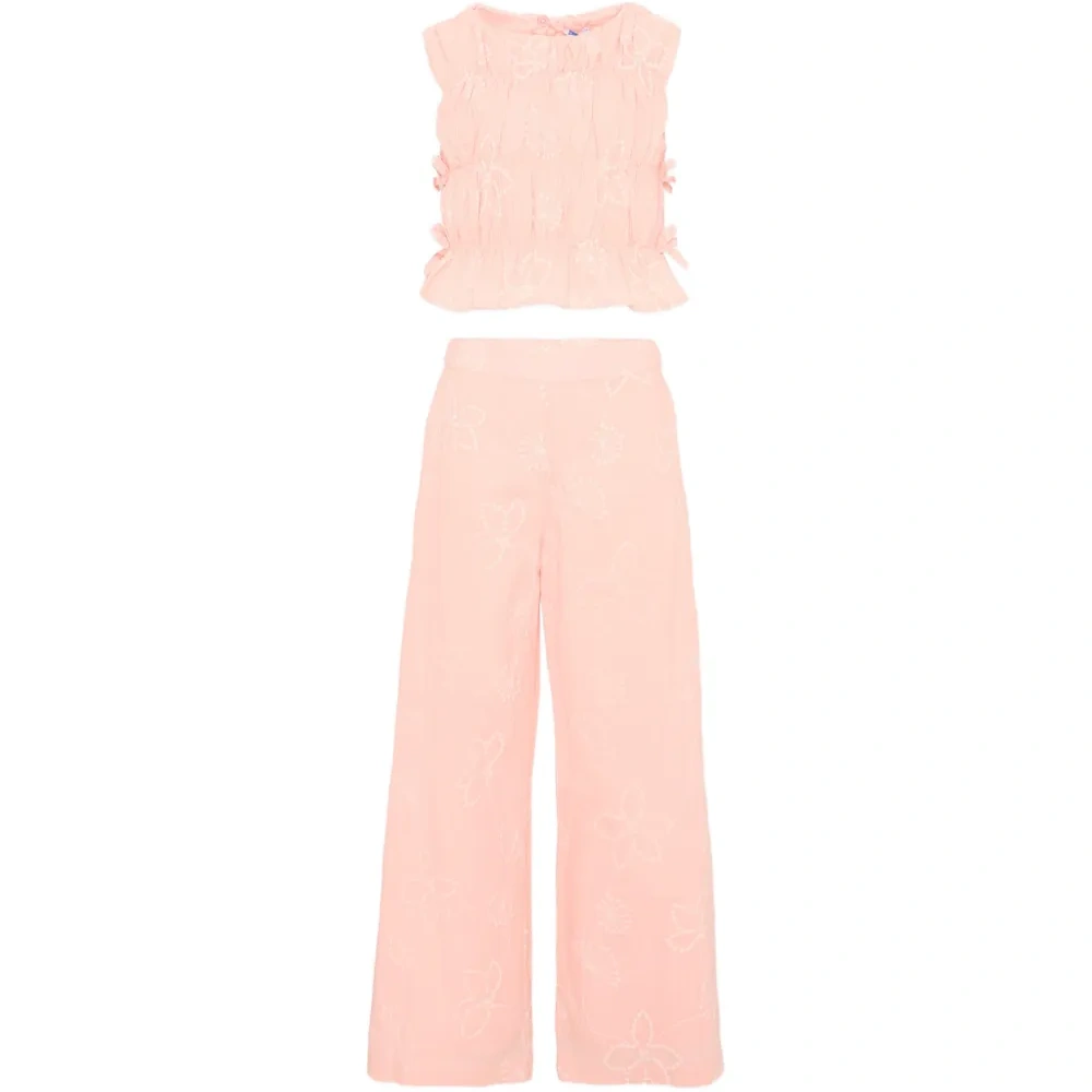 Костюм с брюками, вышитыми цветами