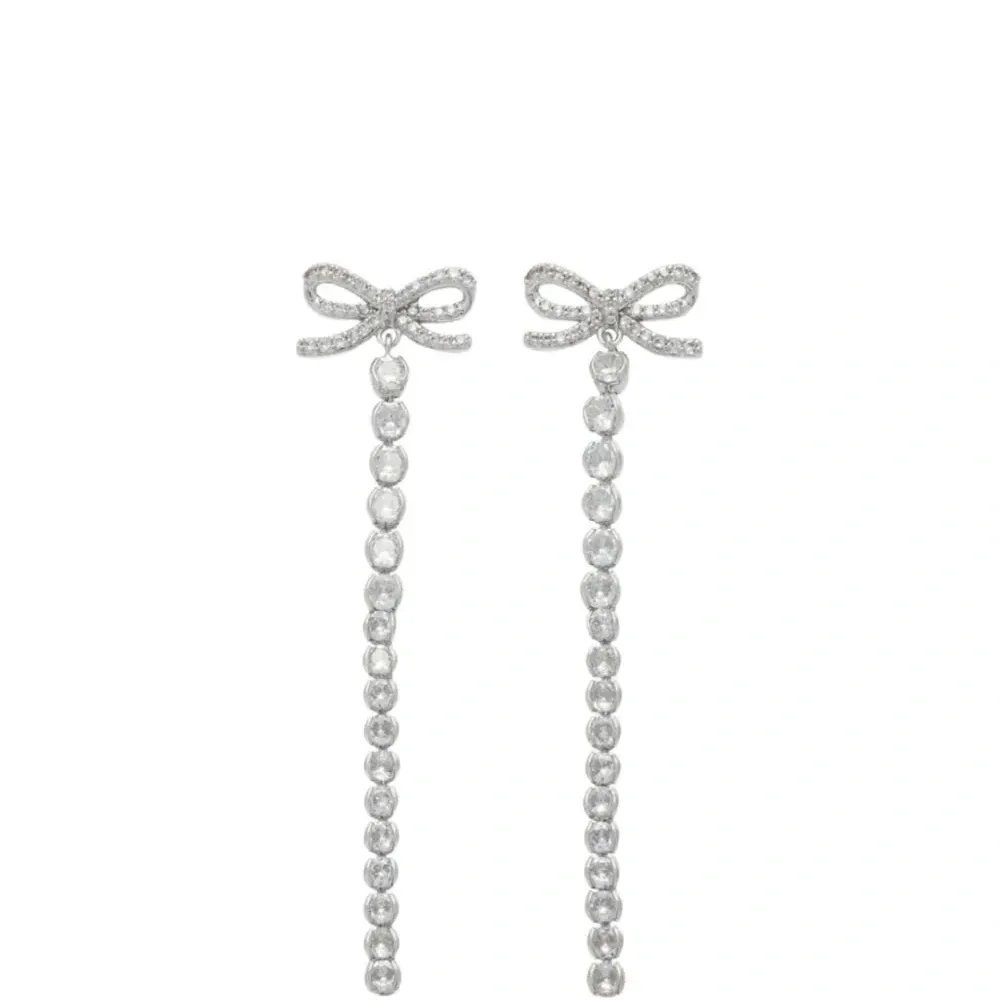 Серьги-капли с кристаллами и бантом