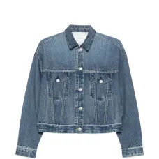 Пиджак на пуговицах