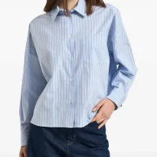Рубашка в полоску на пуговицах