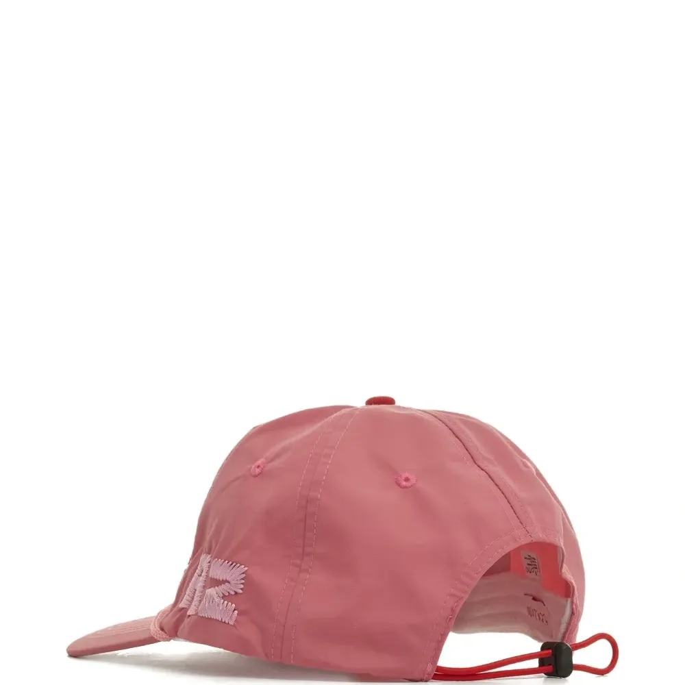 Вышитая кепка-тракер