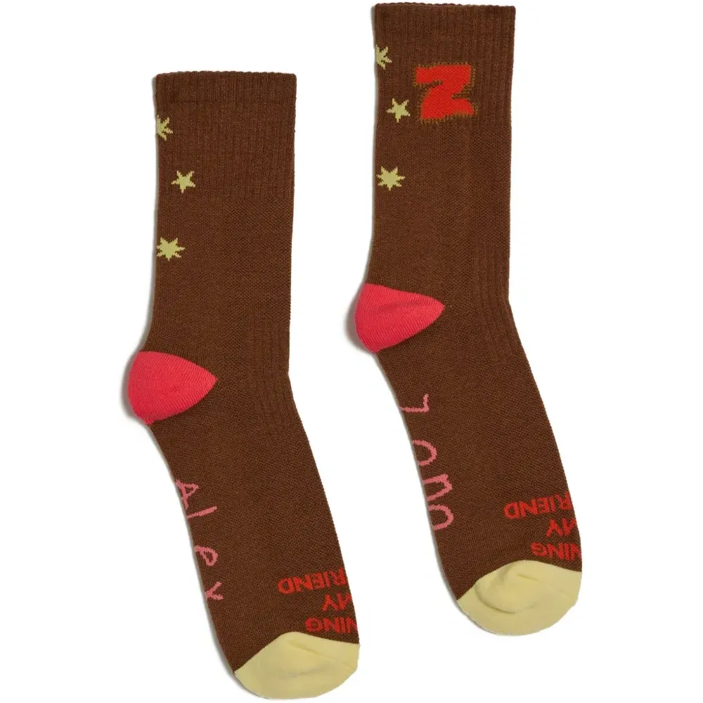 Носки с интарсией в виде звезд