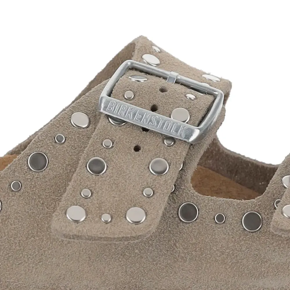 Сандалии Arizona с регулируемыми ремешками и заклёпками