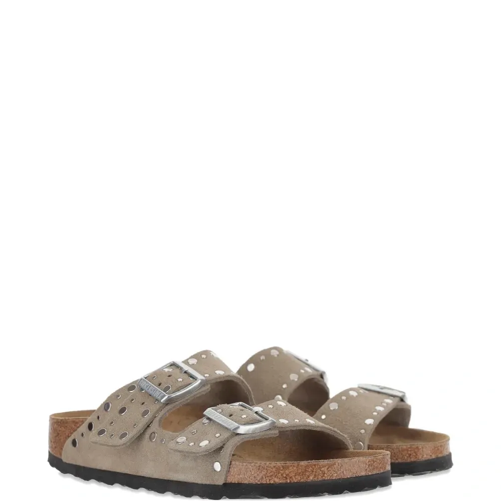 Сандалии Arizona с регулируемыми ремешками и заклёпками