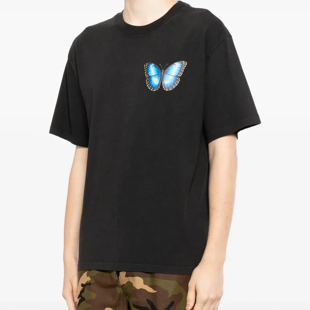 Футболка с принтом бабочек