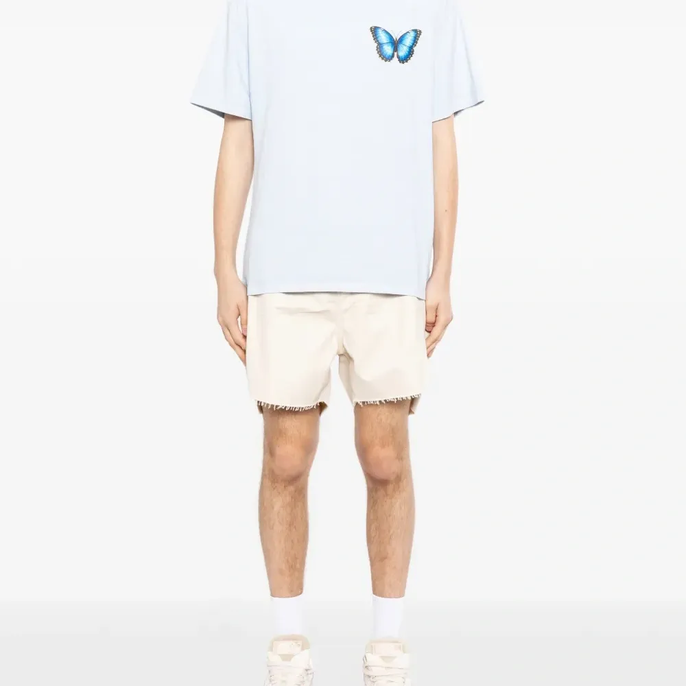 Футболка с логотипом-бабочкой