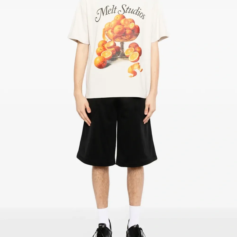 Футболка с графическим принтом