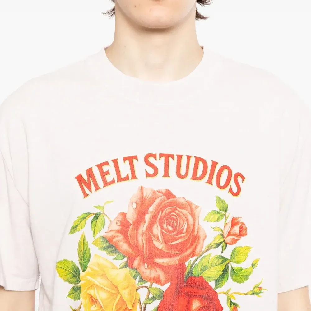 Футболка с цветочным принтом