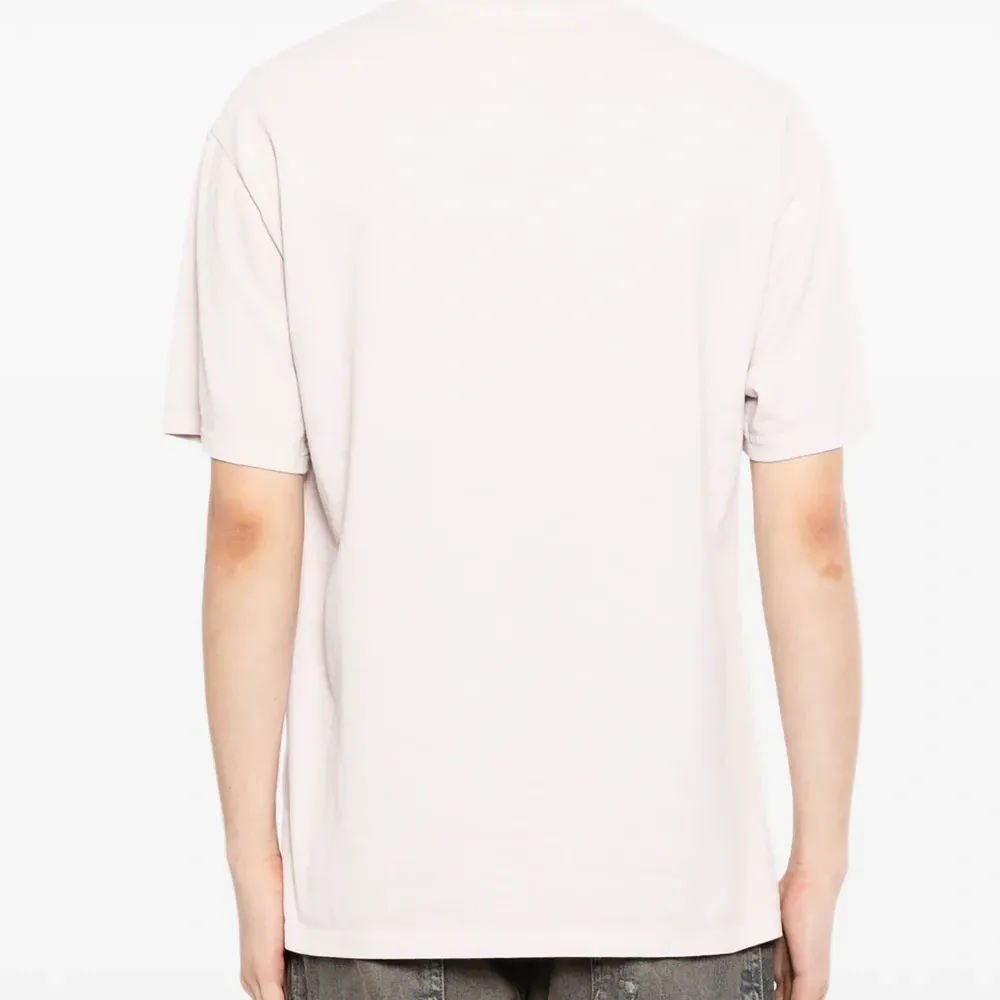 Футболка с цветочным принтом