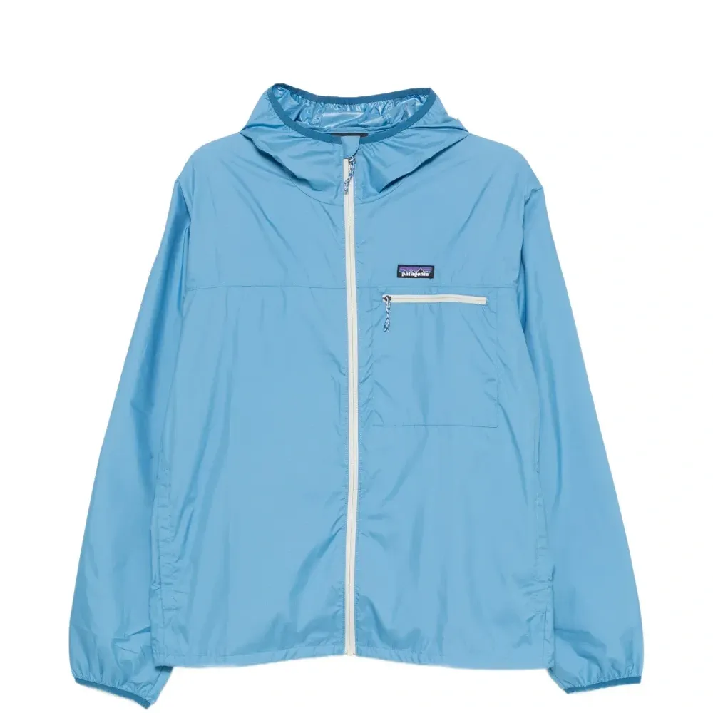 Легкая куртка на молнии