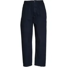 Брюки на пуговицах и молнии