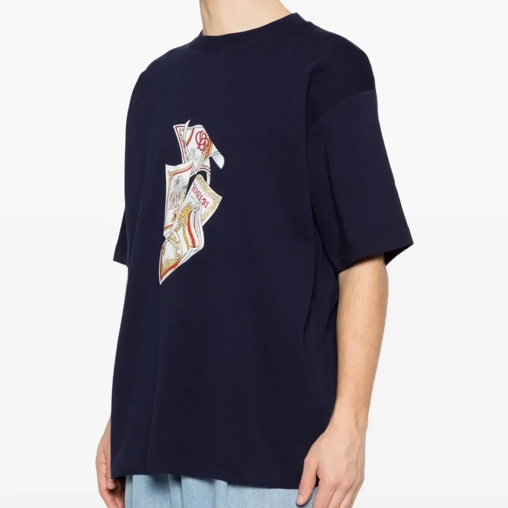 Футболка с нашивками в виде этикеток рома