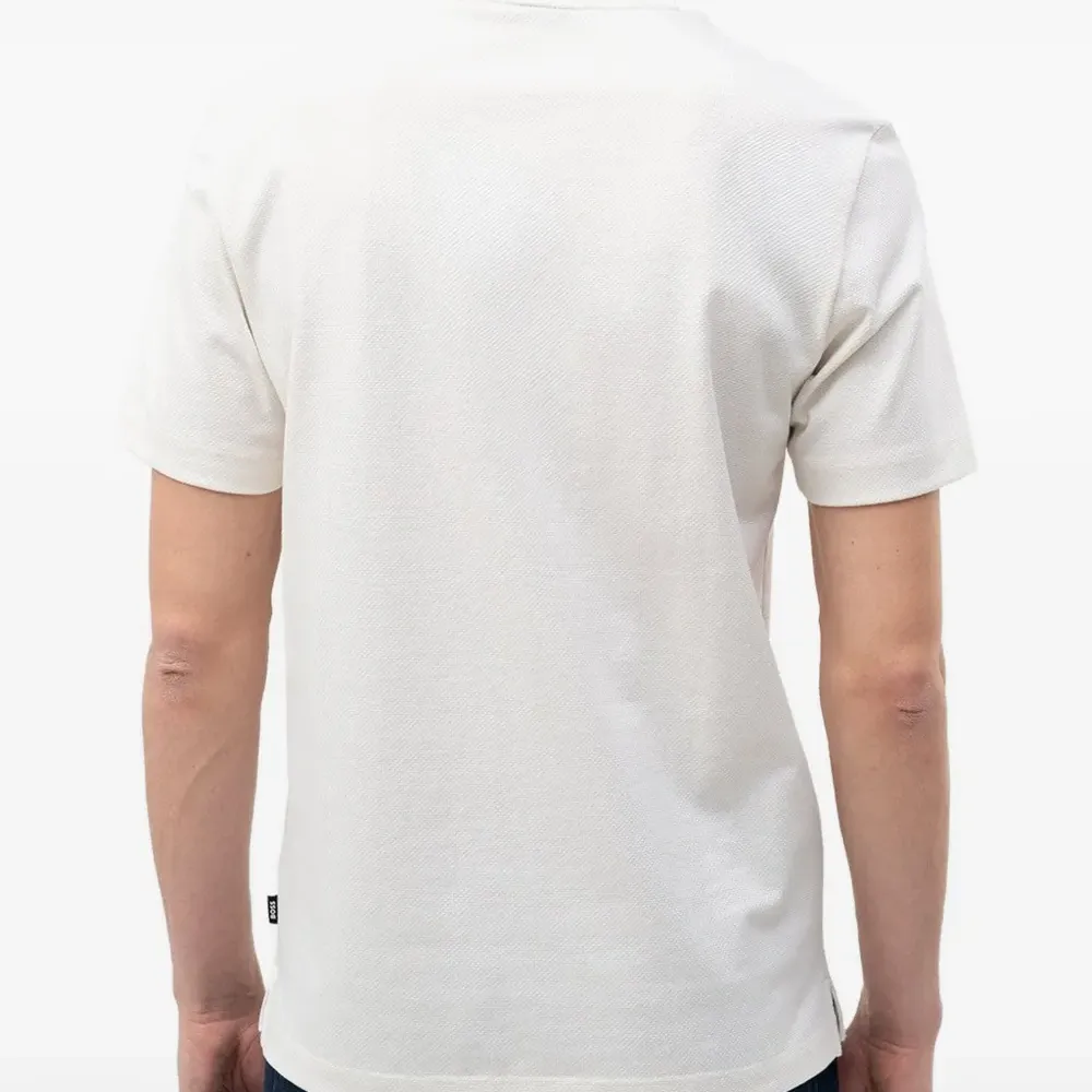 Футболка с круглым вырезом