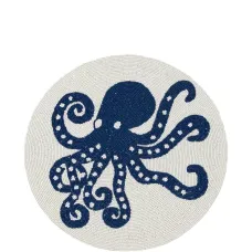 Салфетка с изображением осьминога, украшенная бисером
