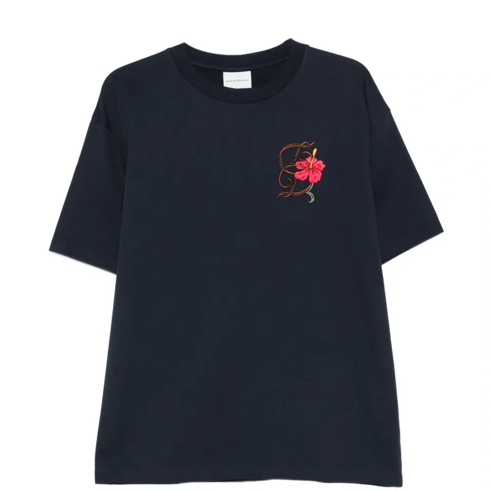 Футболка с вышивкой "Гибискус"