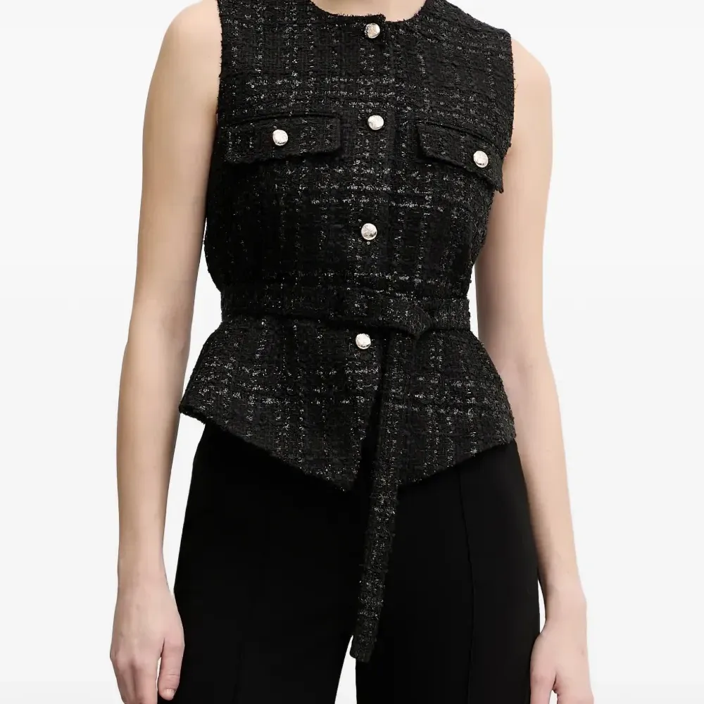 Жилет из твида Viola