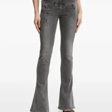 Расклешенные джинсы с украшением спереди