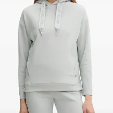 Худи на кулиске