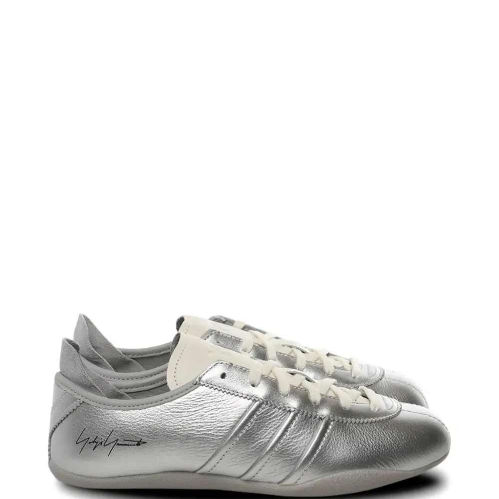 Кожаные кроссовки Tokyo с фирменной полоской