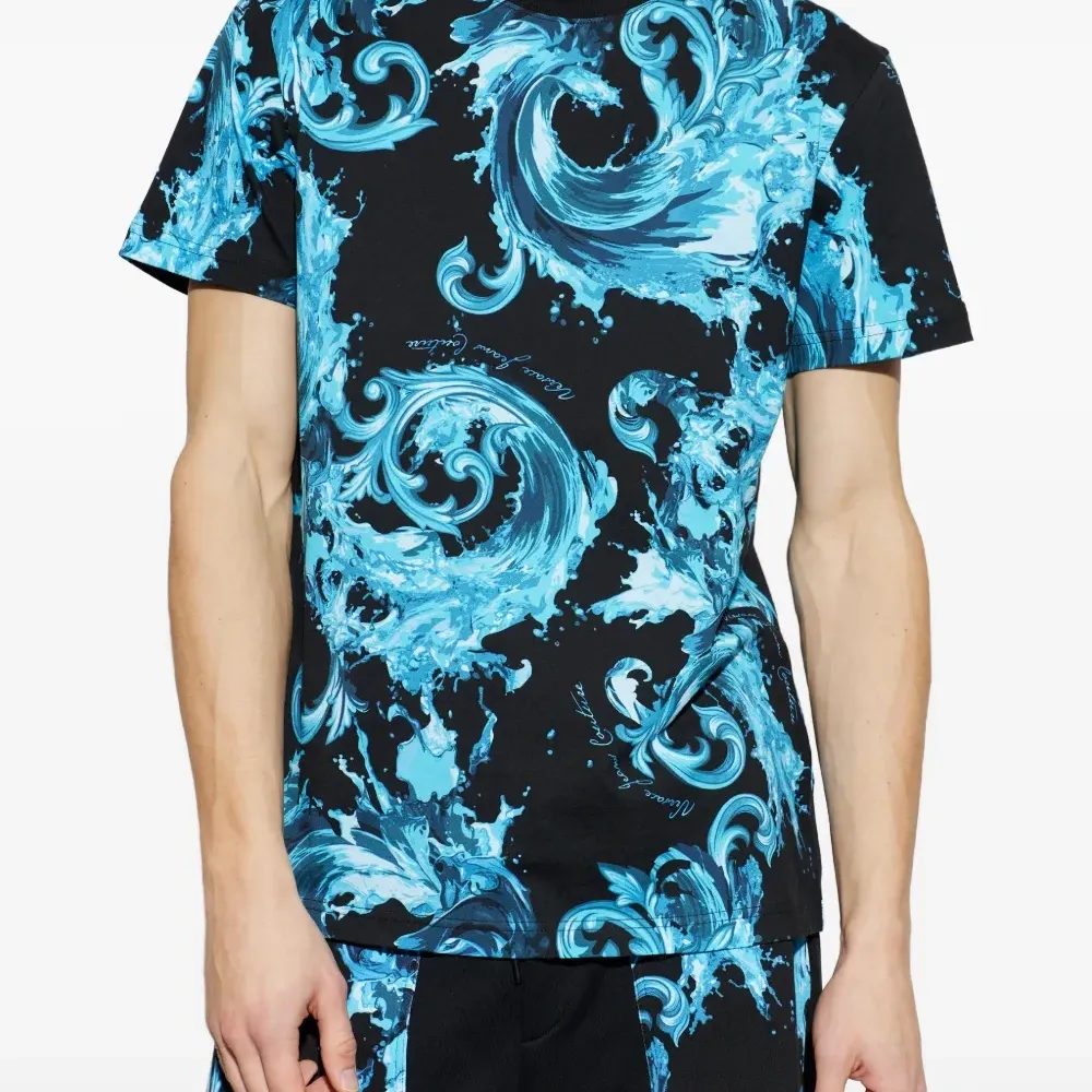 Футболка с барочным принтом