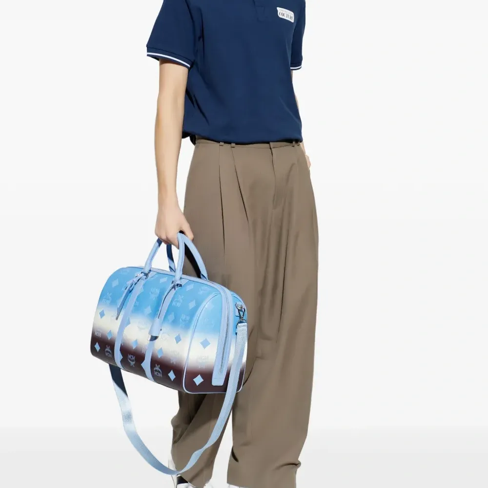 Поло с отделкой и логотипом