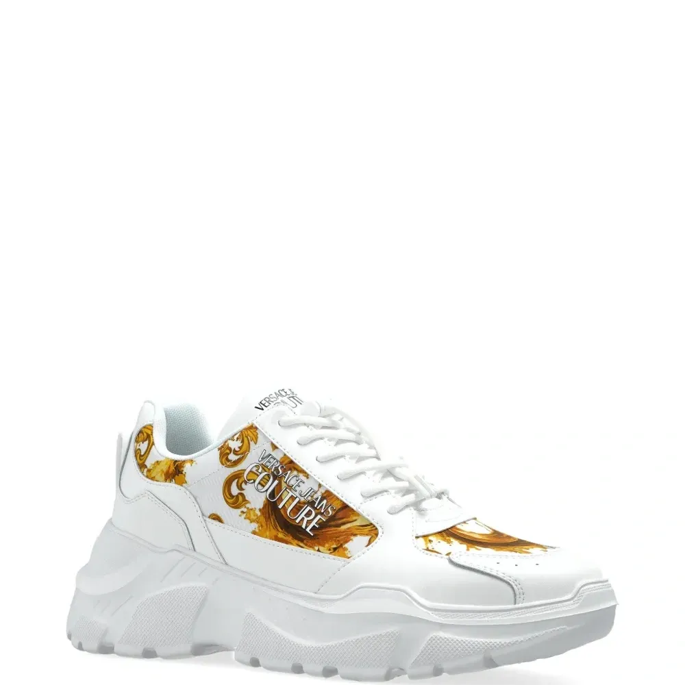 Кроссовки на шнуровке в стиле барокко