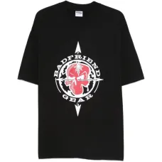 Футболка с графическим принтом Футболка с графическим принтом