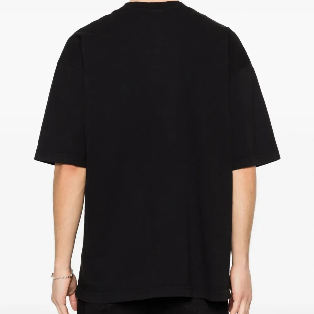 Футболка с принтом логотипа