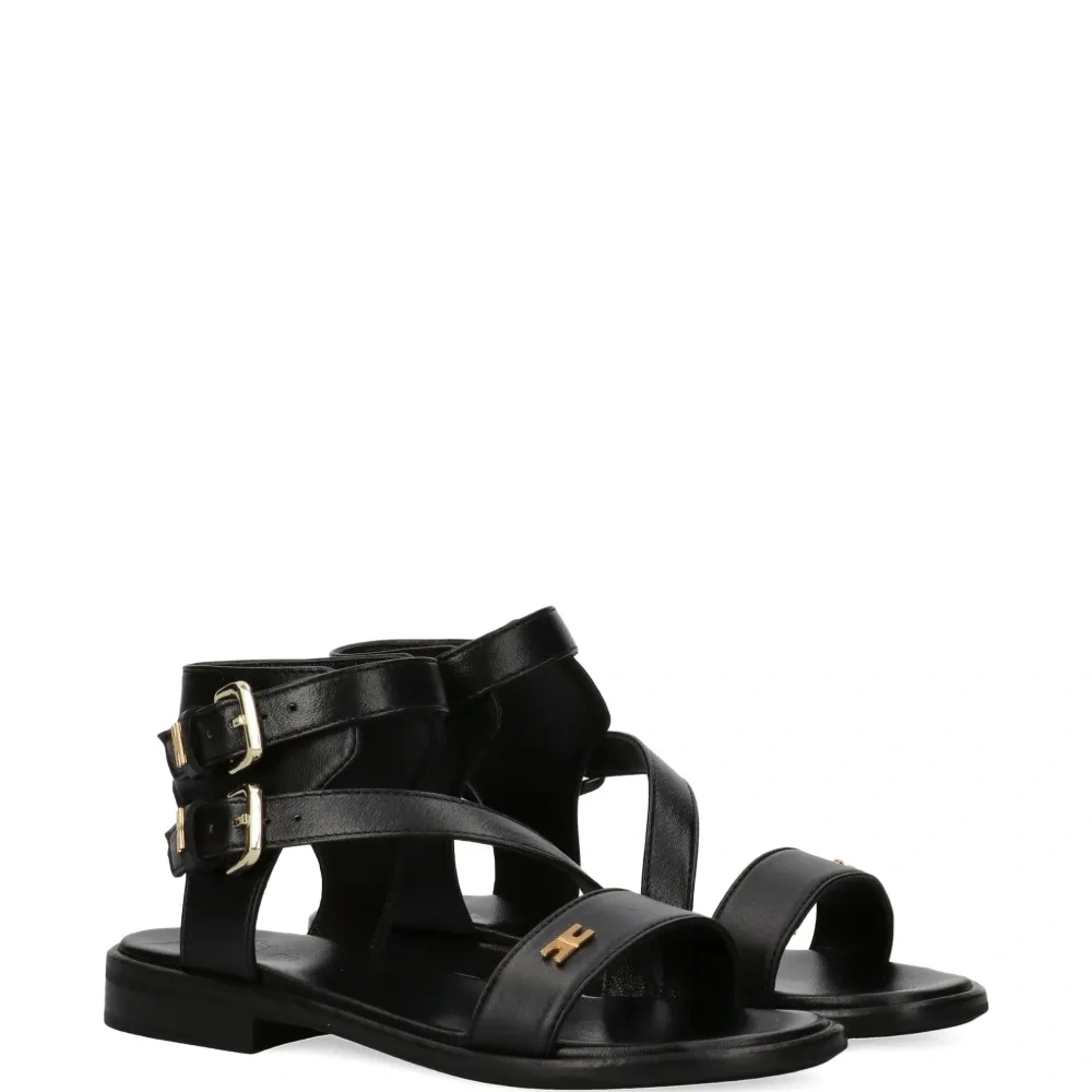 Сандалии с ремешком на пряжке