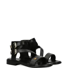 Сандалии с ремешком на пряжке