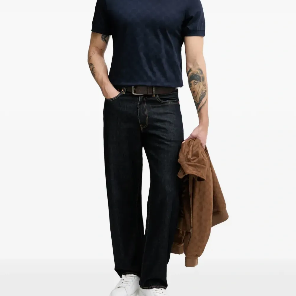 Футболка цвета василька