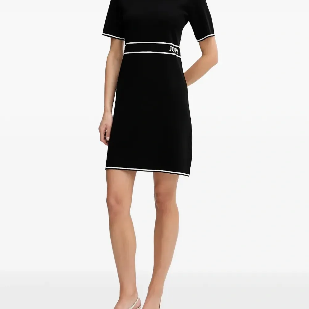 Мини-платье Kirla с короткими рукавами