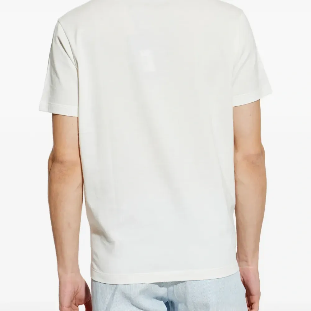 Футболка с логотипом