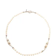 Серебряное ожерелье с жемчужными бусинами Серебряное ожерелье с жемчужными бусинами