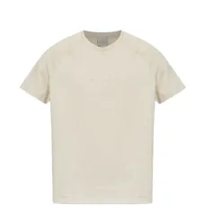 Футболка с вышитым логотипом