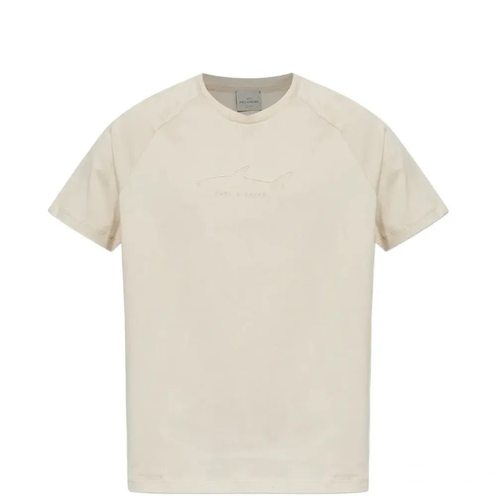 Футболка с вышитым логотипом