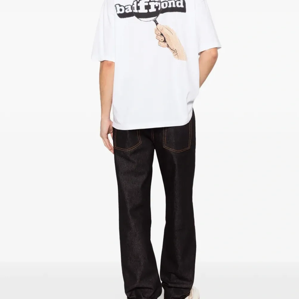 Футболка с логотипом