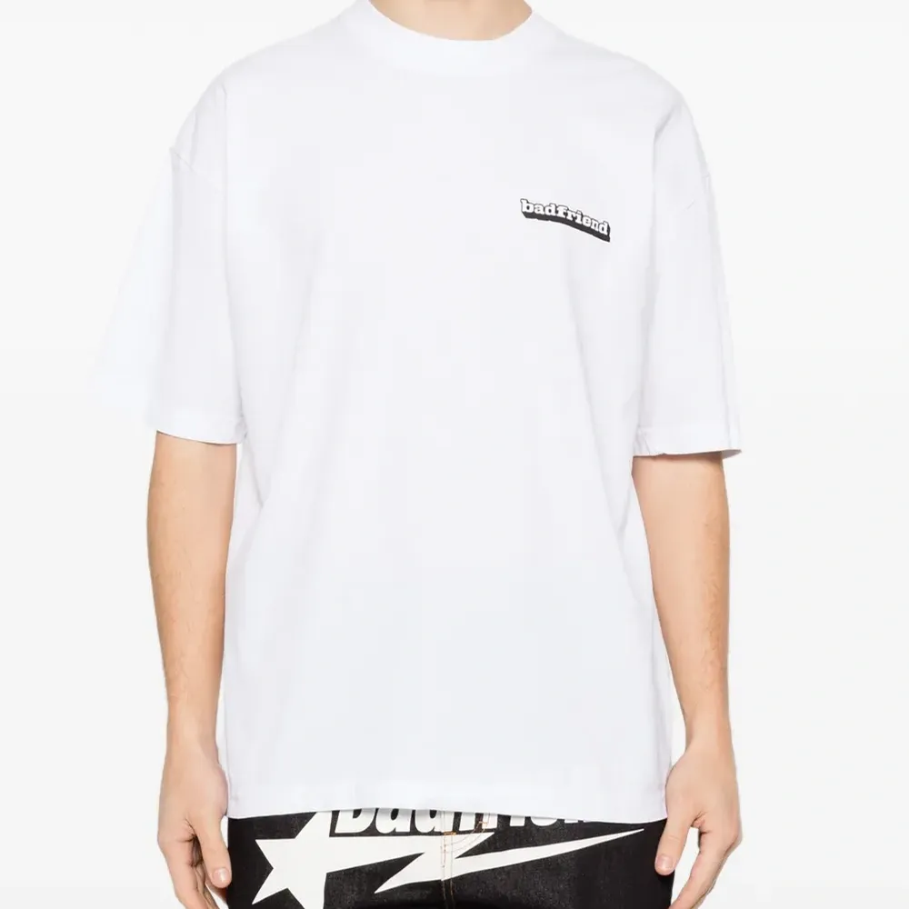 Футболка с логотипом