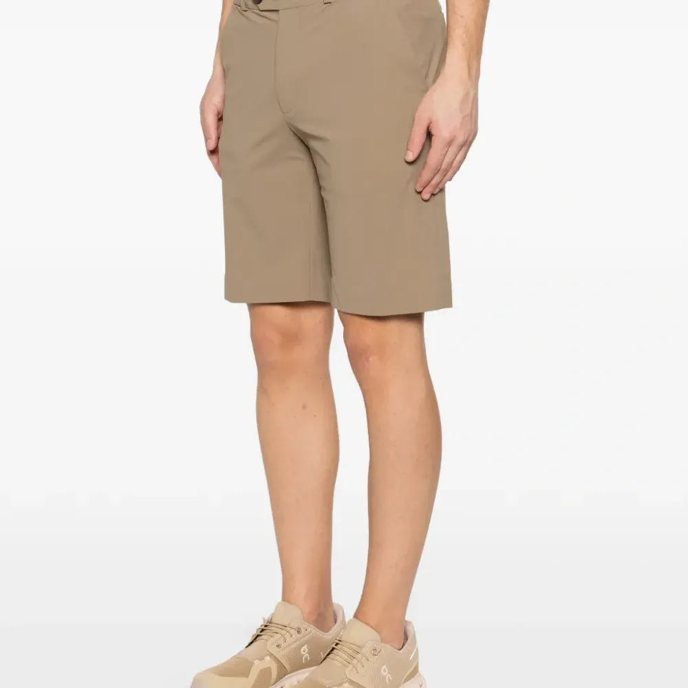 Шорты на пуговицах