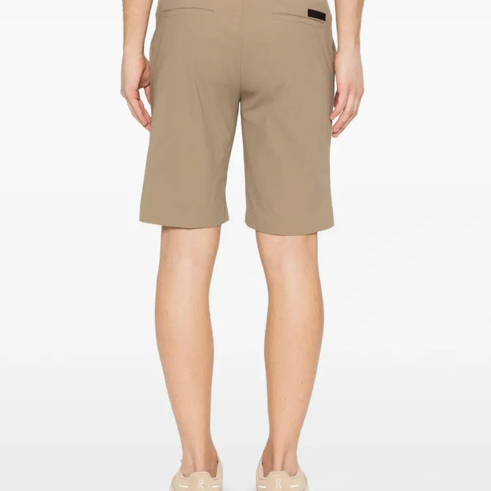 Шорты на пуговицах