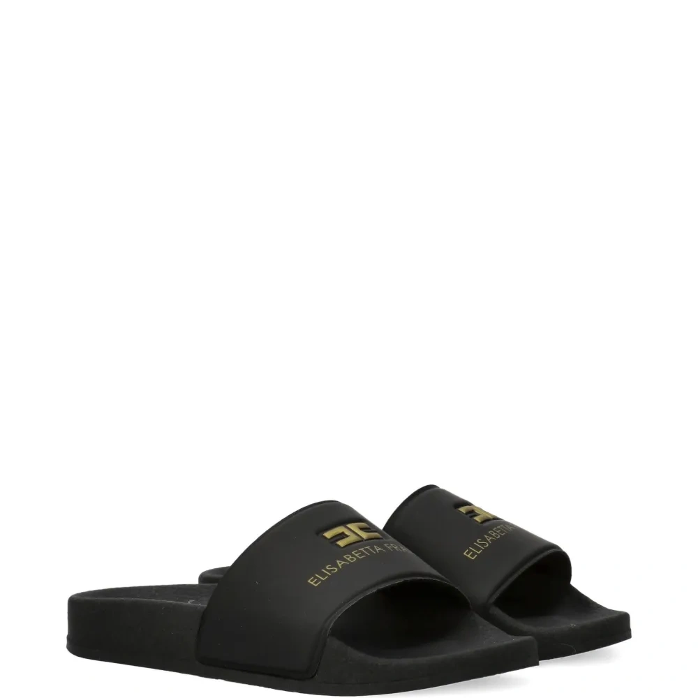 Шлёпанцы с логотипом