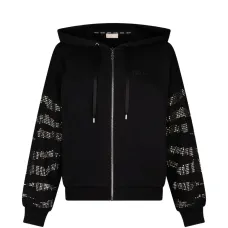 Худи с аппликацией