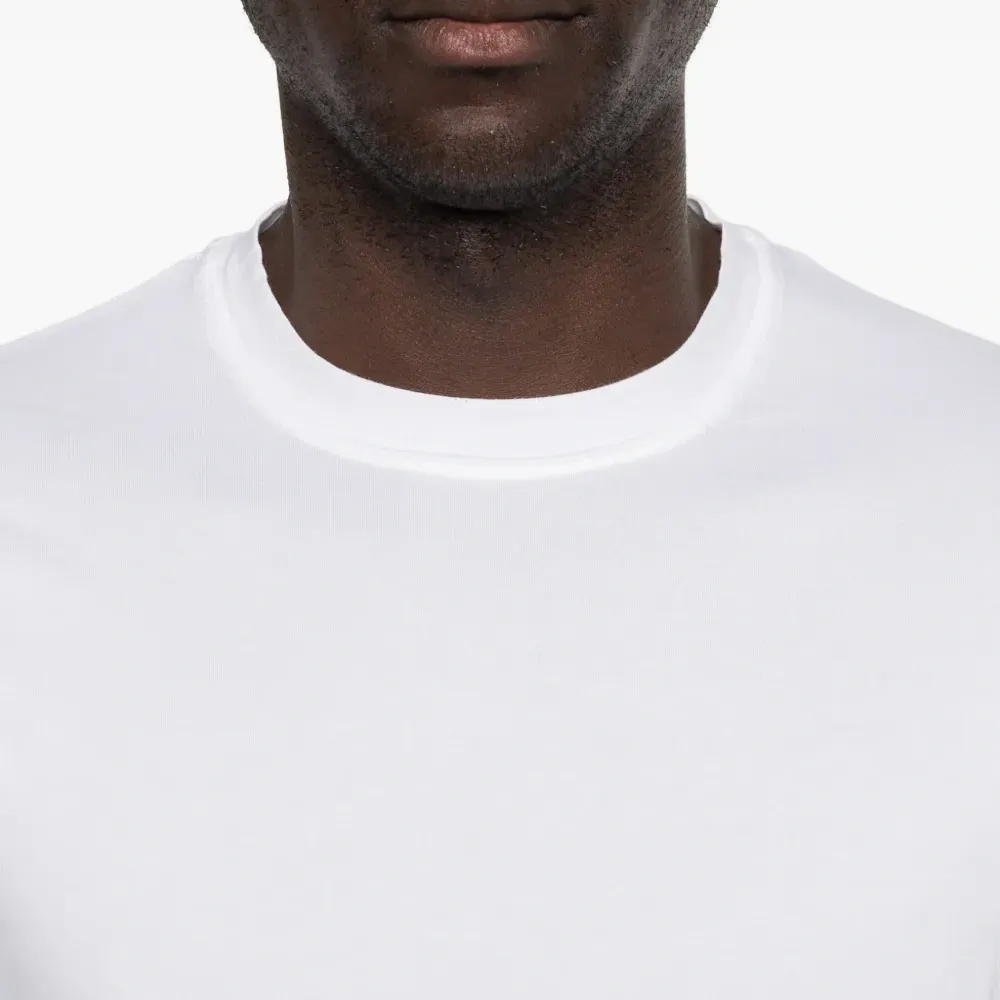 Футболка с круглым вырезом