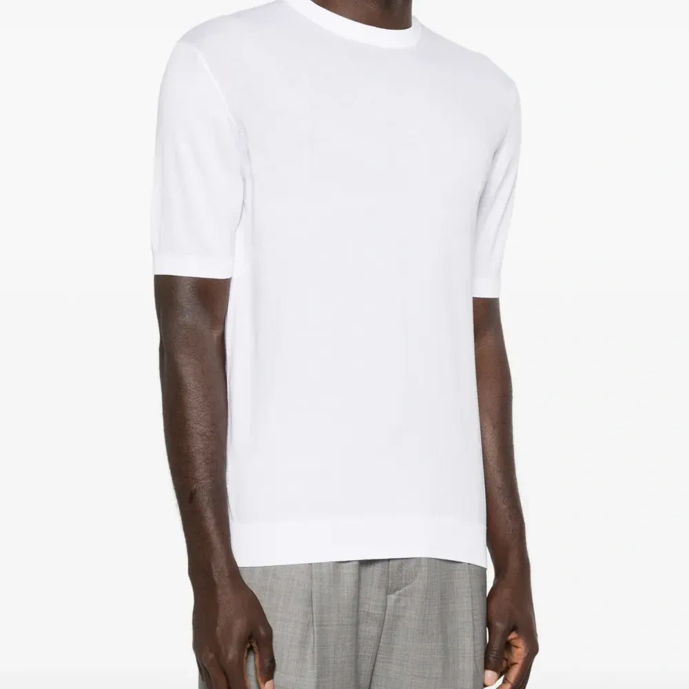 Футболка с короткими рукавами