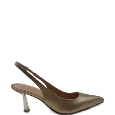 Туфли-лодочки с ремешком на пятке