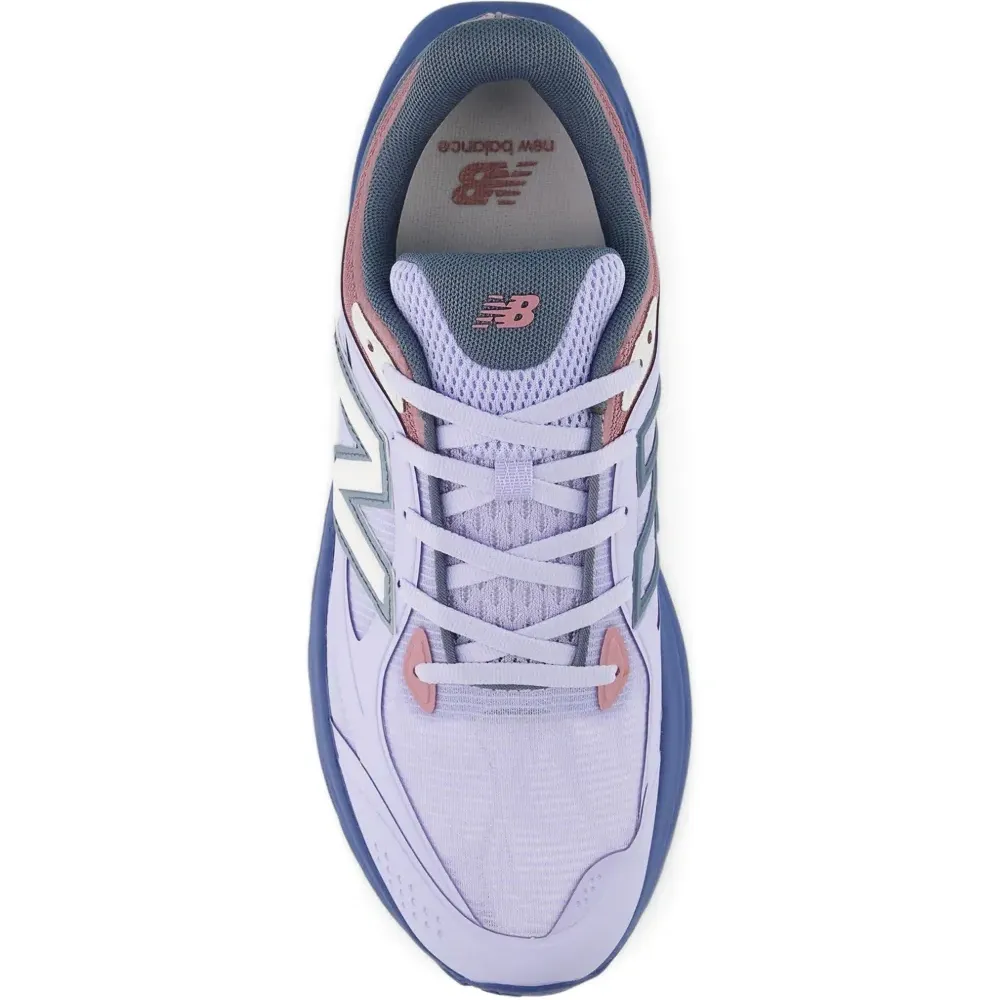 Кроссовки с нашивкой-логотипом