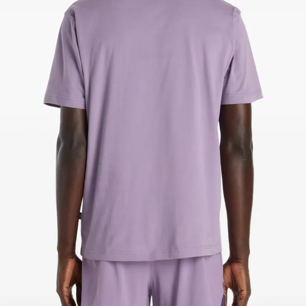 Футболка с графическим принтом